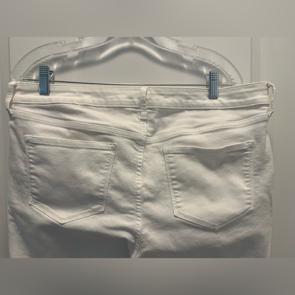 Old Navy Super Skinny Ankle Stretch White Jeans Size 14 Short Women’s 👖 - Picture 4 of 6